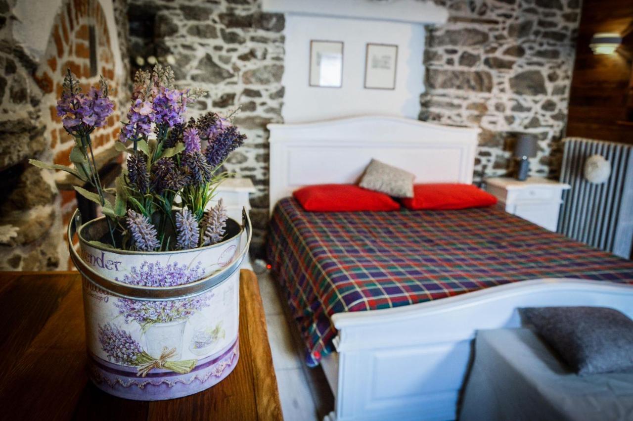 Chalet In Pietra E Legno Con Caminetto Inverso Pinasca ภายนอก รูปภาพ